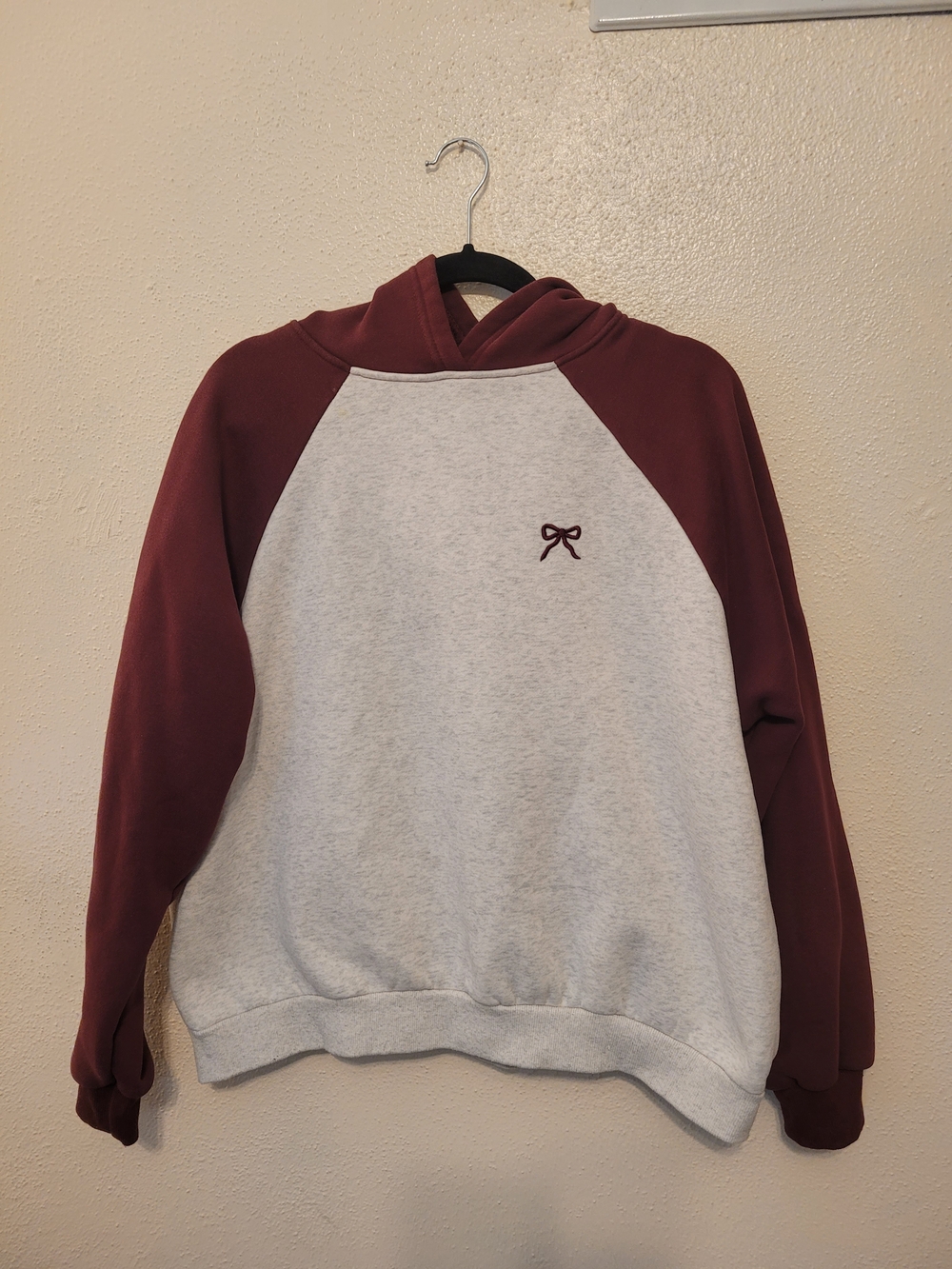 Edikted Bow Embroidered Colorblock Hoodie Burgundy Gray Size M Coquette